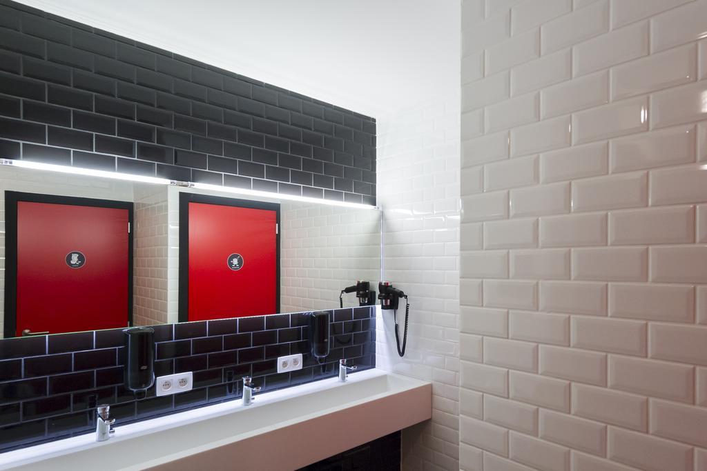 Backstay Hostel خنت الغرفة الصورة